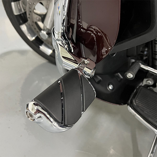 HOGWORKZ Chrome Short Highway Pegs Installed On Harley
