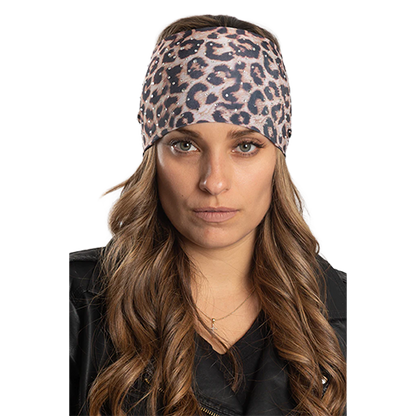 Woman wearing a leopard print headband