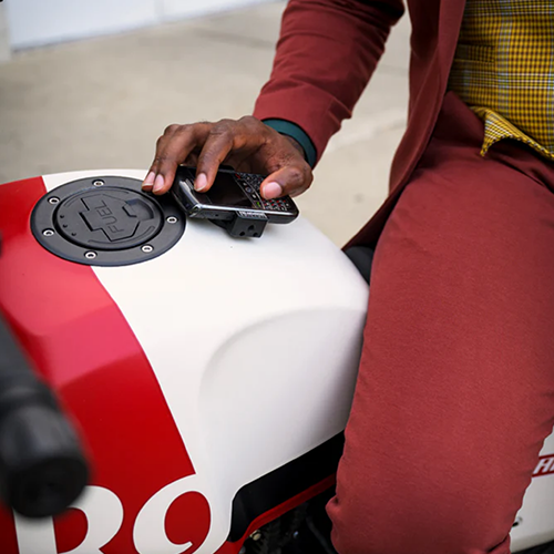 Freakmount Magnetic Phone Holder – Universal Fit for All Devices