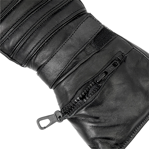 Heavy gauntlet gloves with extended cuff and rain cover